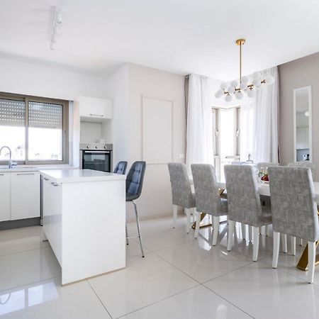 Luxury Three-Bedroom/Terrace Over Old City View エルサレム エクステリア 写真