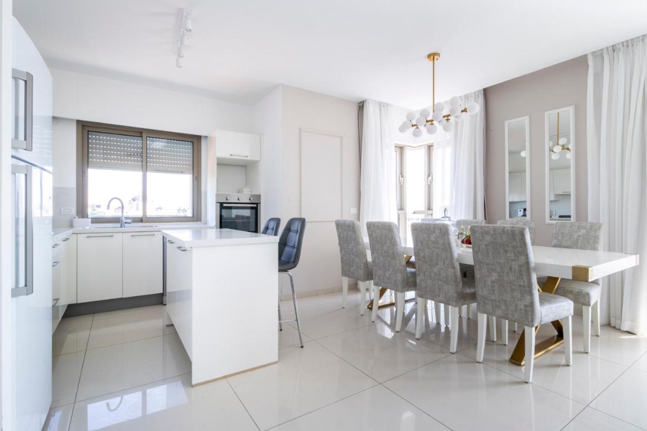 Luxury Three-Bedroom/Terrace Over Old City View エルサレム エクステリア 写真
