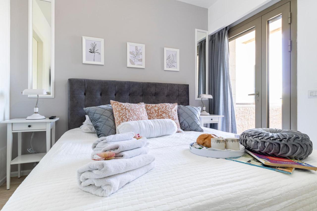 Luxury Three-Bedroom/Terrace Over Old City View エルサレム エクステリア 写真