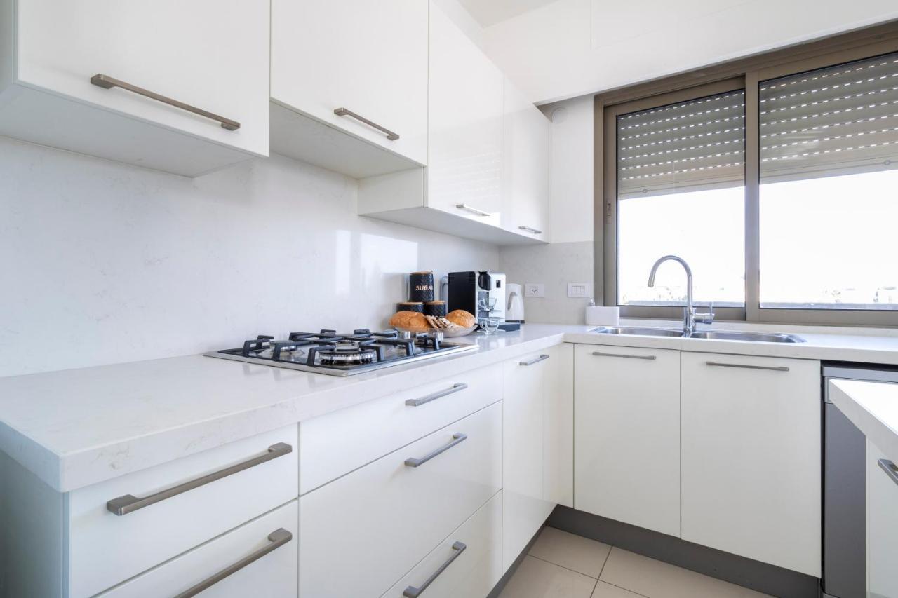 Luxury Three-Bedroom/Terrace Over Old City View エルサレム エクステリア 写真